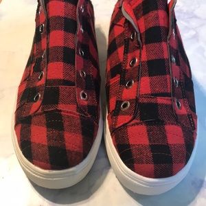 Plaid shoes